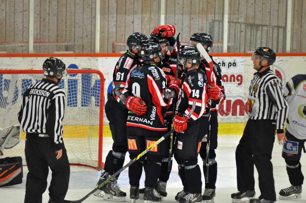 15294772899_e53d3c33a4_b